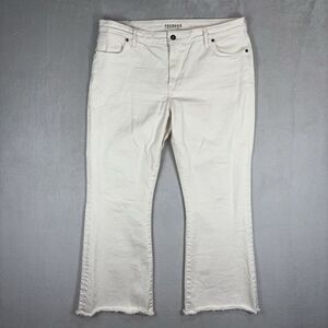 Tecovas High Rise Flare Jean Women's 38 x 27 Raw Hem‎ Boot Cut White